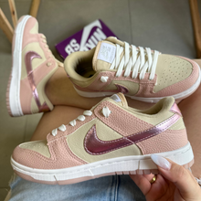 Carregar imagem no visualizador da galeria, TĂȘnis Nike Dunk SB Flamingo Rose Premium