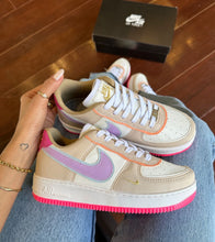 Carregar imagem no visualizador da galeria, Tênis Nike Air Force Colorido Feminino Premium