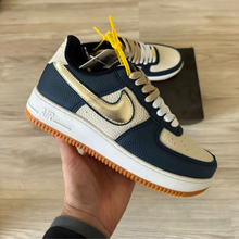 Carregar imagem no visualizador da galeria, TĂȘnis Nike Air Force Marinho Ouro Premium