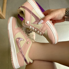 Carregar imagem no visualizador da galeria, TĂȘnis Nike Dunk SB Flamingo Rose Premium