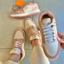 Carregar imagem no visualizador da galeria, TĂȘnis Nike Air Jordan Rosado Premium