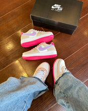 Carregar imagem no visualizador da galeria, Tênis Nike Air Force Colorido Feminino Premium