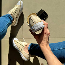 Carregar imagem no visualizador da galeria, TĂȘnis All Star Areia Courino Premium