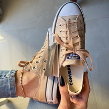 Carregar imagem no visualizador da galeria, Tênis All Star Amêndoa Brilho Feminino Premium