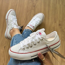 Carregar imagem no visualizador da galeria, Tênis All Star Courino Branco e Vermelho Premium