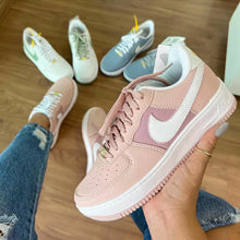 Carregar imagem no visualizador da galeria, TĂȘnis Nike Air Force Rosa Feminino Premium