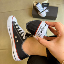 Carregar imagem no visualizador da galeria, Tênis All Star Preto e Vermelho Clássico
