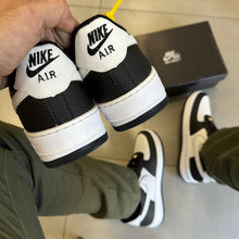 Carregar imagem no visualizador da galeria, Tênis Nike Air Force Branco e Preto Masculino Premium
